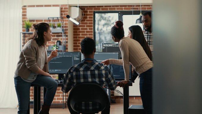 coders discussing about source code compiling